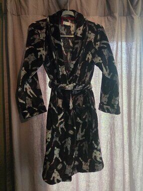 PL‎ Sleep Kids Hockey Player Soft Fleece Robe Size 14